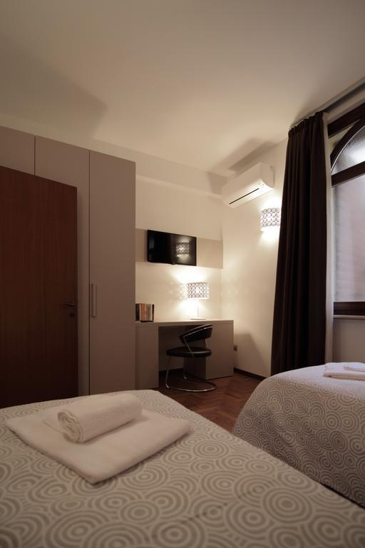 Residenza S. Giovanni In Foro เวโรนา ภายนอก รูปภาพ