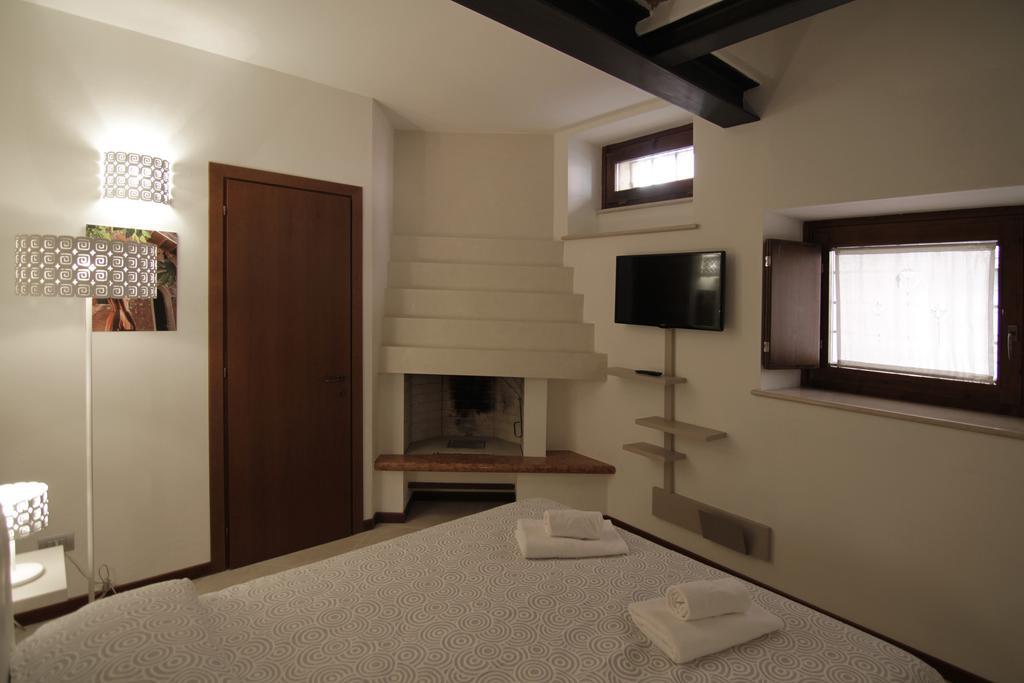 Residenza S. Giovanni In Foro เวโรนา ภายนอก รูปภาพ