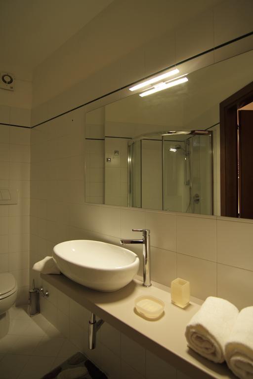 Residenza S. Giovanni In Foro เวโรนา ภายนอก รูปภาพ